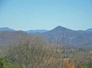 861 Lewis Cove Rd, Whittier, NC 28789