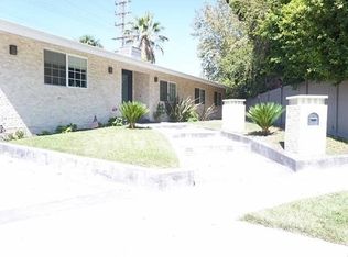 5924 Hanna Ave, Woodland Hills, CA 91367