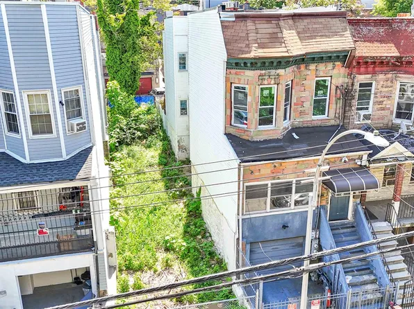 1342 College Avenue, Bronx, NY 10456