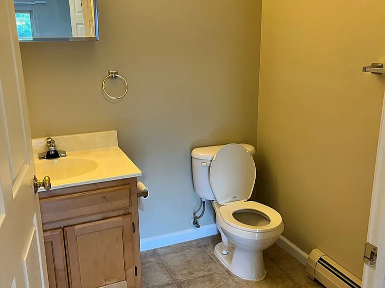 Lakepointe Apartment Homes — Photo 13
