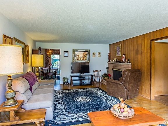 5th image of 10820 Deepwood Dr SW