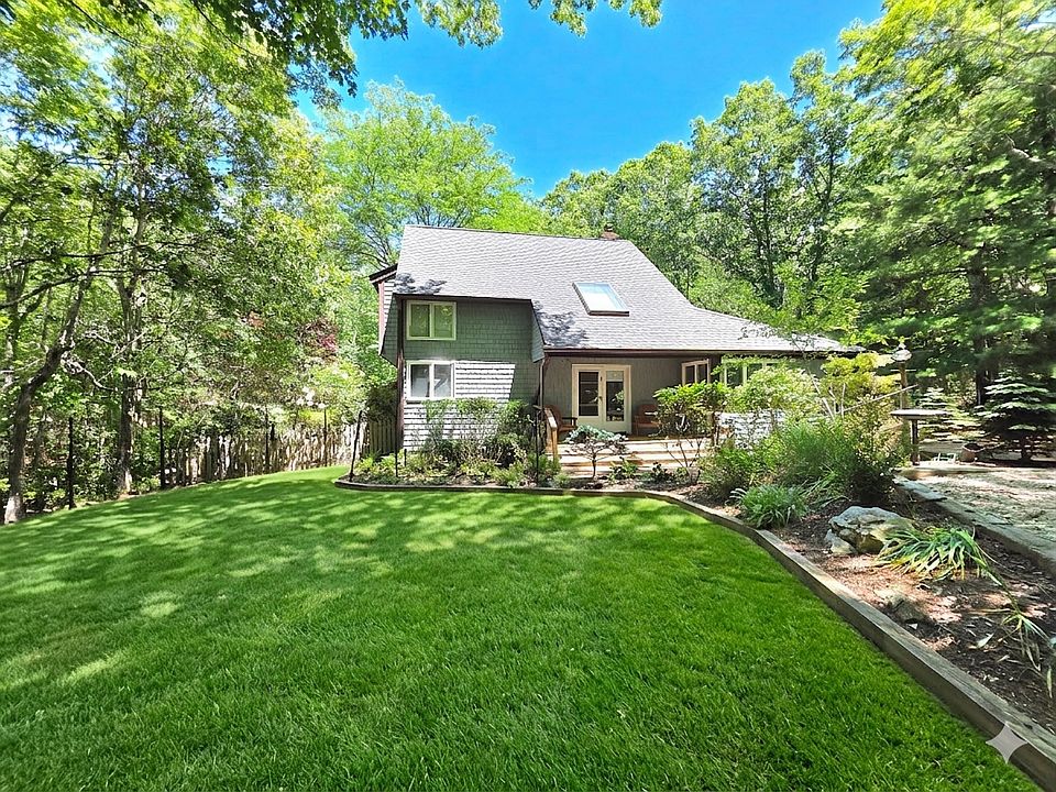 1st image of 32 Scrimshaw Dr