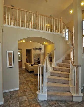 4th image of 575 Cheshire Dr