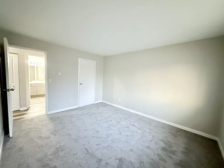 364 N Seymour St #102 — Photo 13