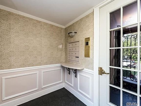 2nd image of 26 Hamilton Pl APT C2