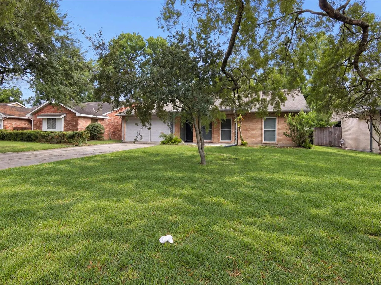 3 bed, 2.0 bath, 1625 sqft, $2,500 — Photo 2