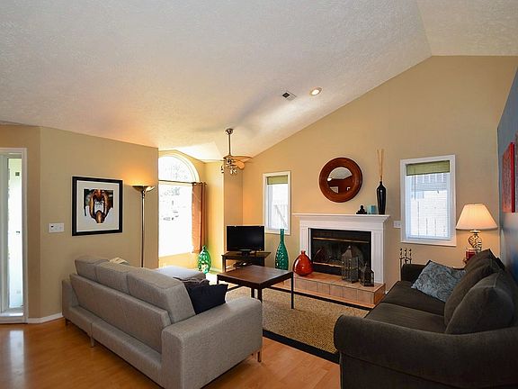 3rd image of 4019 E 34th Ave