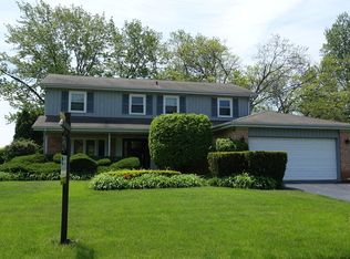 1615 We Go Trl, Deerfield, IL 60015