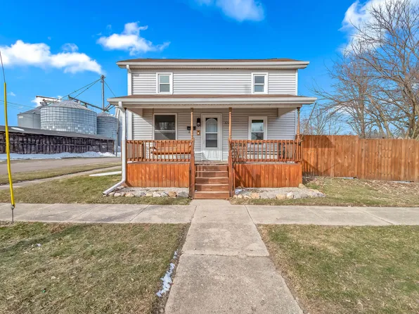 720 Hall St, Eaton Rapids, MI 48827