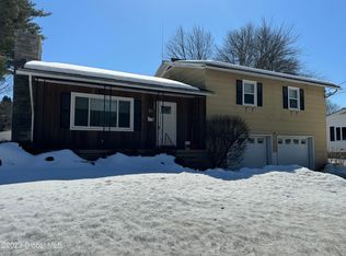 31 Patton Dr, Queensbury, NY 12804