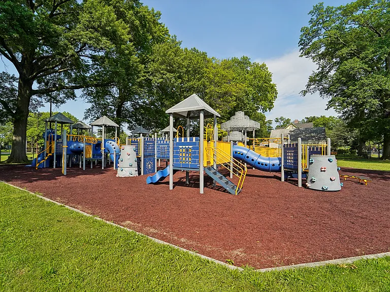 PEEK Arlington Grove — Photo 40
