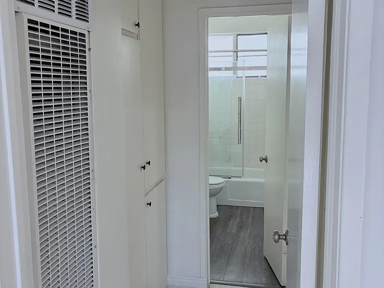 1015 E Lomita Ave #2 — Photo 7