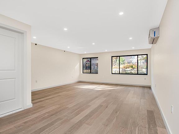 5th image of 3641 Johnson Ave #1B