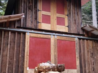 31701 Middle Ridge Rd, Albion, CA 95410