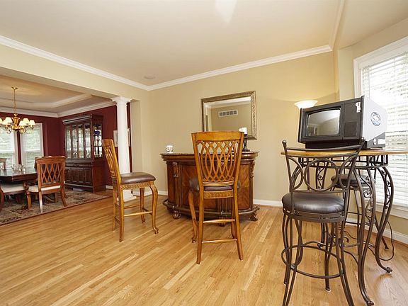 5th image of 6690 Deerview Dr