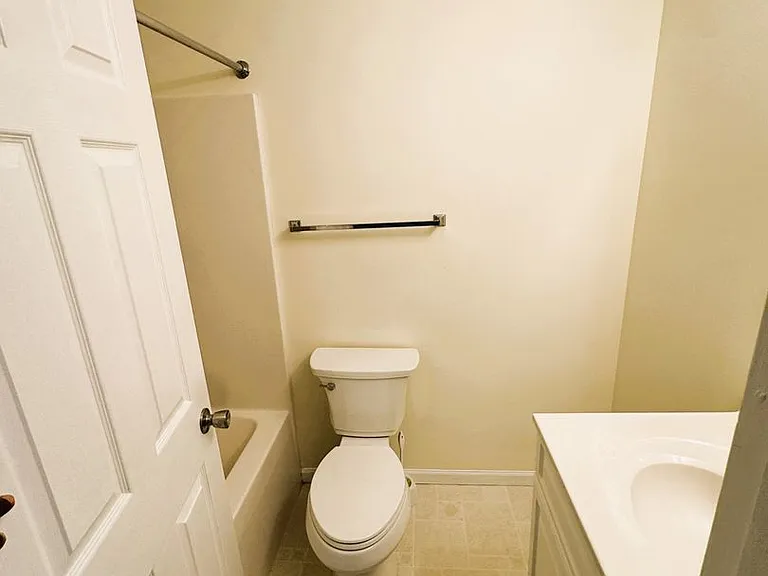 1422 Founders Way — Photo 14