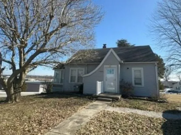 2626 Brosmer St, Jasper, IN 47546