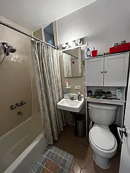 Rented by Salon Realty Corp