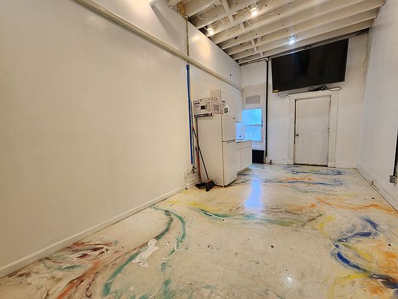 4th image of 18023 Linden Blvd #1R