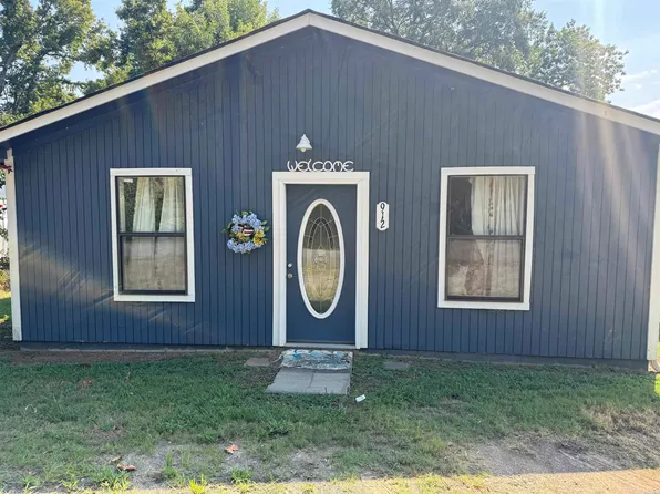 912 Ezell St, Perryville, AR 72126