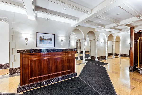 Sold by Sotheby's International Realty | media 13