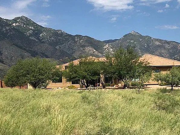 6063 E Molly Dr, Hereford, AZ 85615