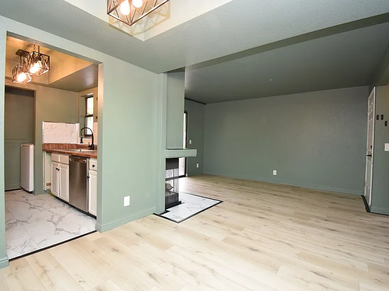 6852 S Countrywoods Cir #B5 — Photo 8