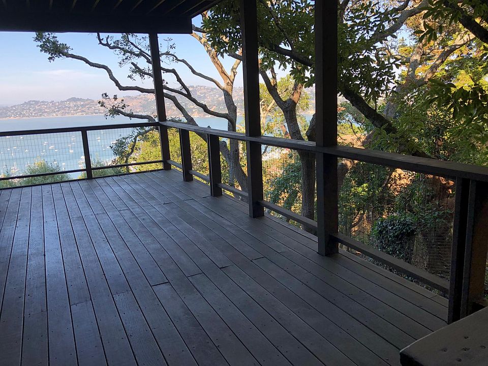 private deck 27' x 14'