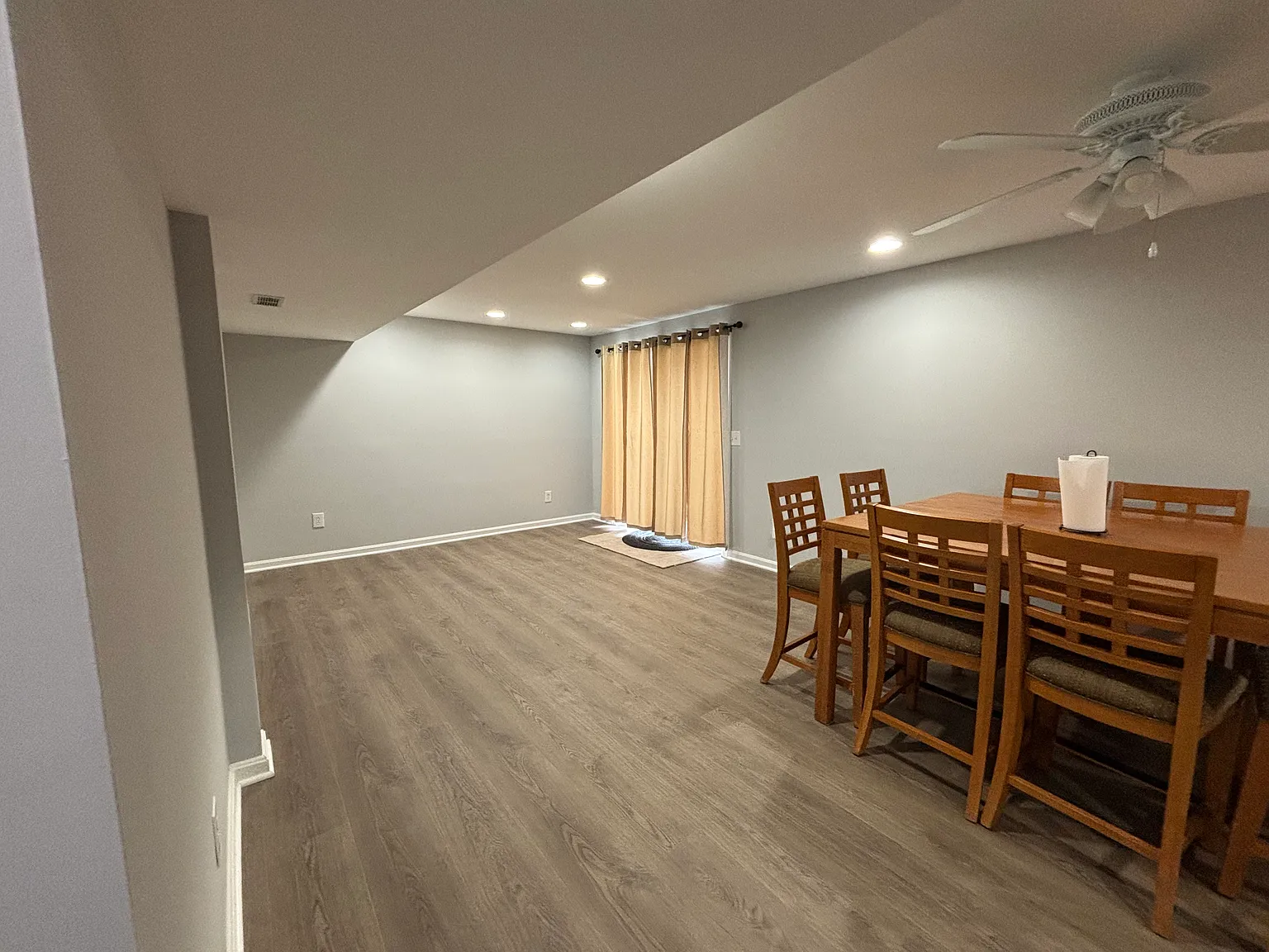 1 bed, 1100 sqft, $951 — Photo 2