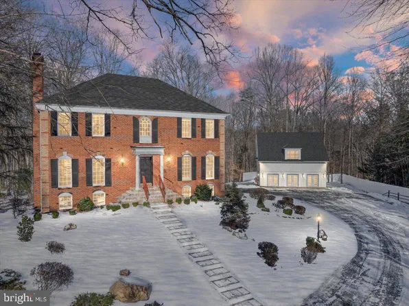 10402 Hampton Rd, Fairfax Station, VA 22039