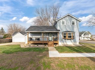102 S 2nd Ave, Winneconne, WI 54986