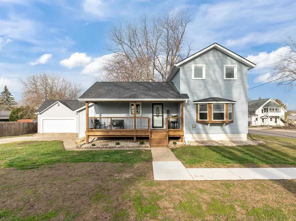 102 S 2nd Ave, Winneconne, WI 54986
