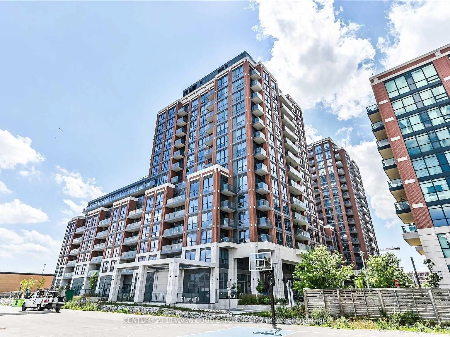 2 bed, $2,450 — Photo 2