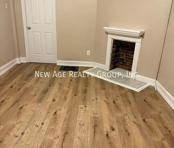 3203 Winter St — Photo 3