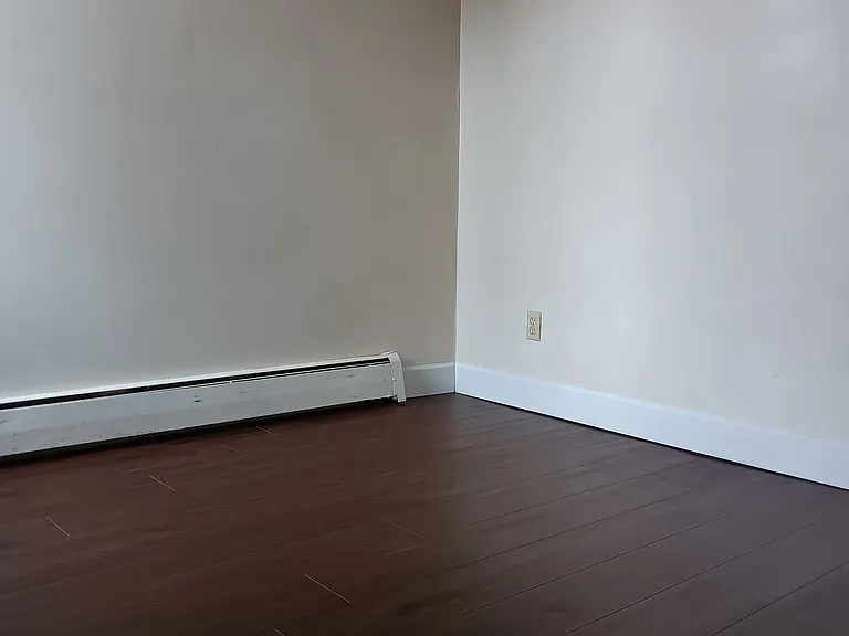 2246 Burnet Ave #4 — Photo 10