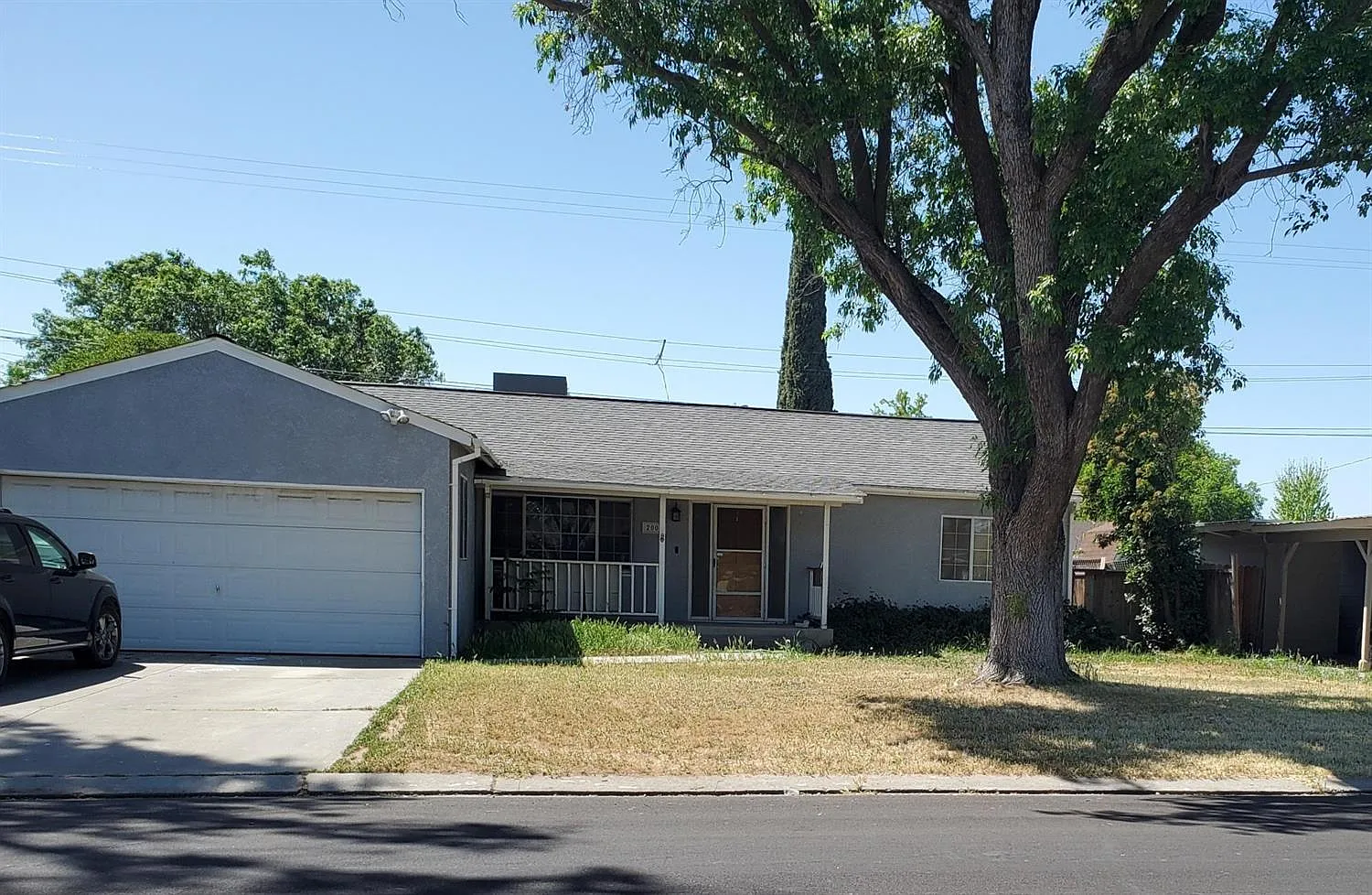2005 Potter Ave photo 1
