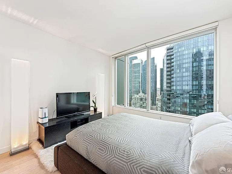 338 Spear St #28G — Photo 17
