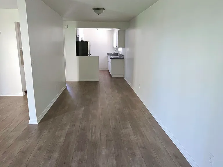 5782 Kingman Ave — Photo 1