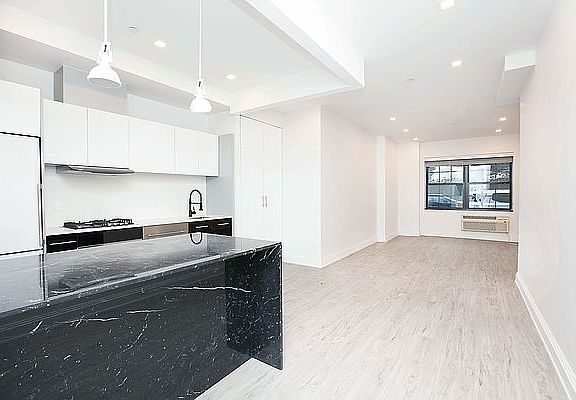 2nd image of 308 E 134th St Floor 1