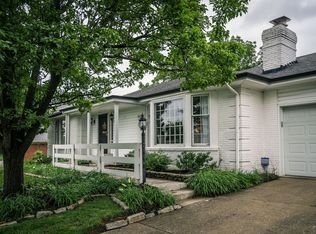 1109 Broadfields Dr, Louisville, KY 40207