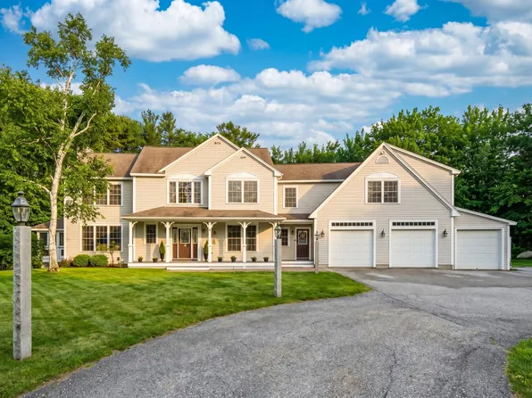 4 Divot Drive, Gray, ME 04039