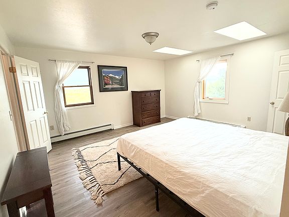 Primary Bedroom w 2 closets