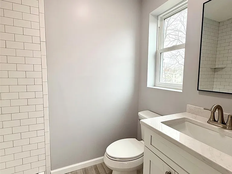 19 Lee Ave #2 — Photo 9