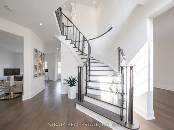 39 Dunblane Ave, Vaughan, ON L6A 2N9