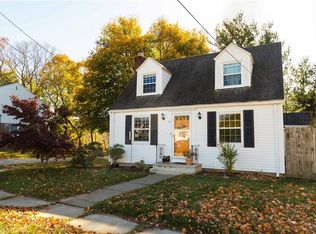 50 Robert Cir, Cranston, RI 02905