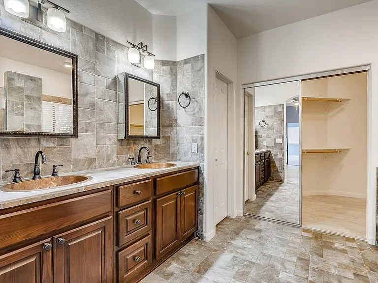 3594 Driving Range St — Photo 16