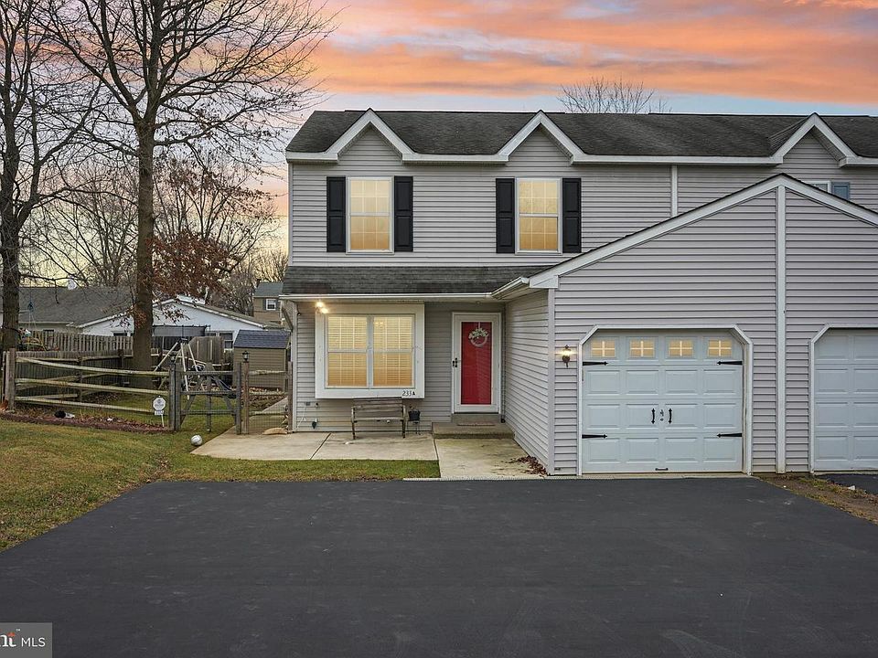 1st image of 233A Milton Ave