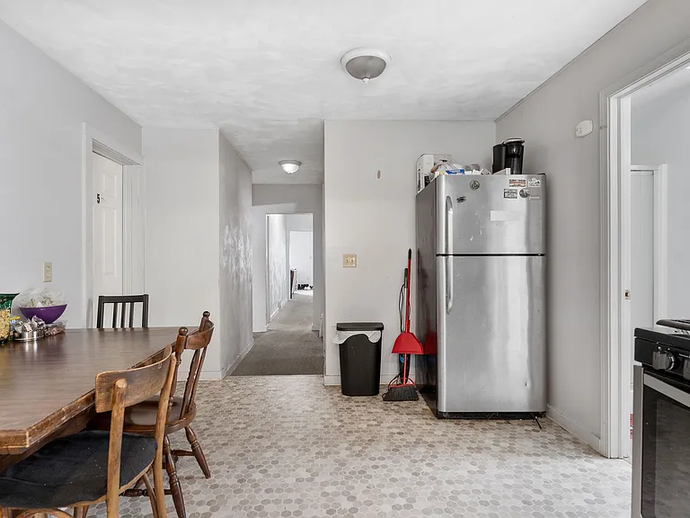 5 Arthur St #1 — Photo 4
