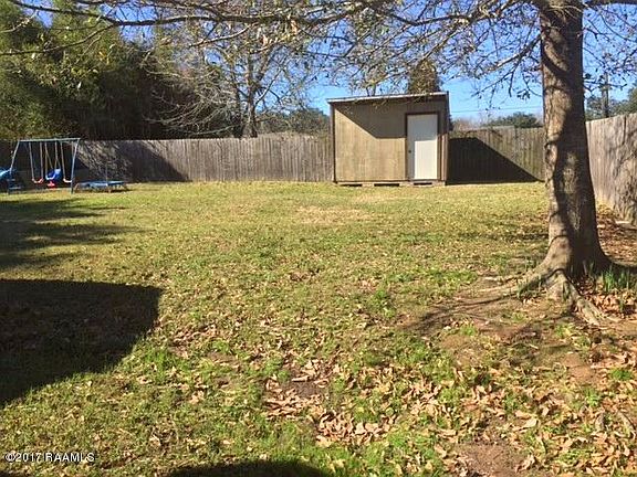 4th image of 1904 Parkview Dr