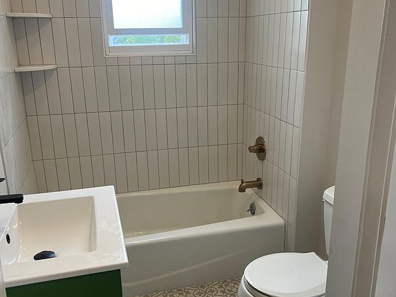 4th image of 84 Mount Prospect Ave Floor 1